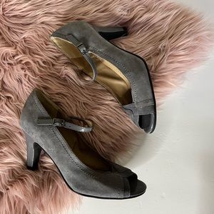 Dexflex Comfort Malinda Peep Toe Suede Pump Gray Size 8